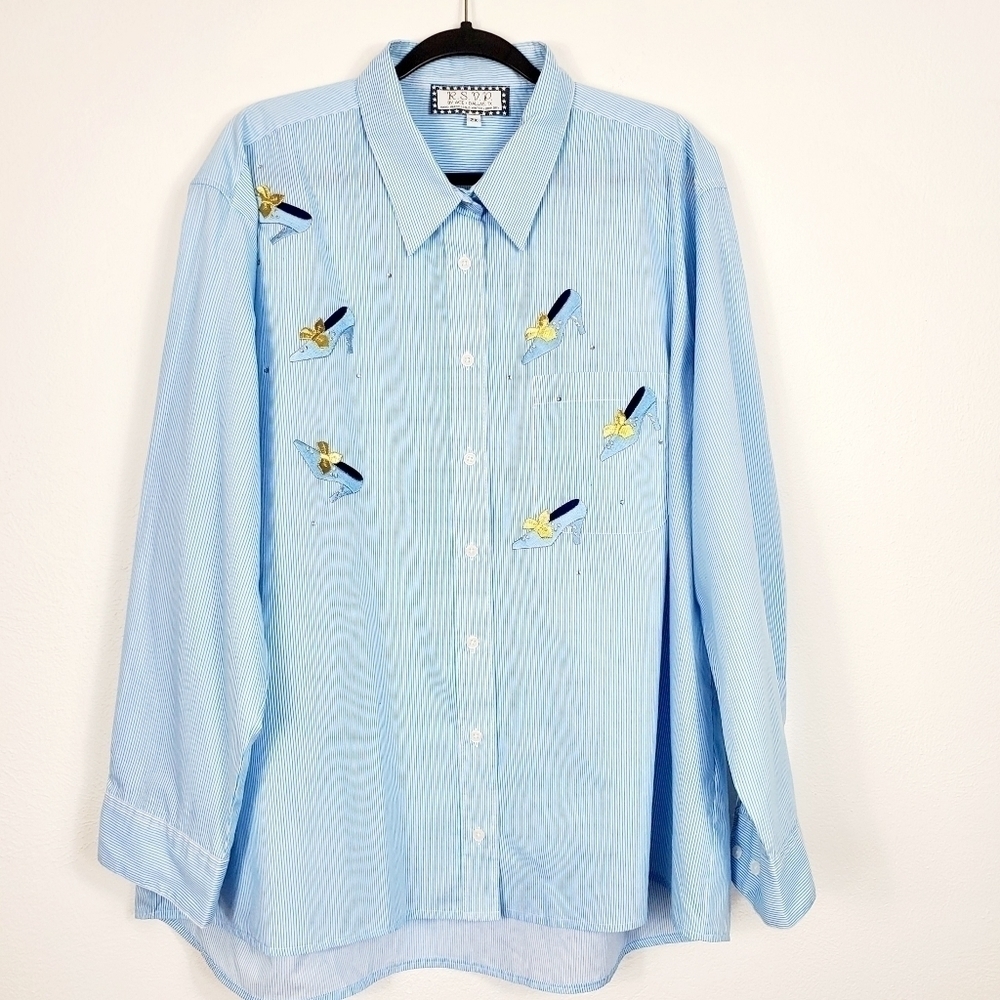 R.S.V.P. BY ACE LONG SLEEVE SHOE EMBROIDERED TOP